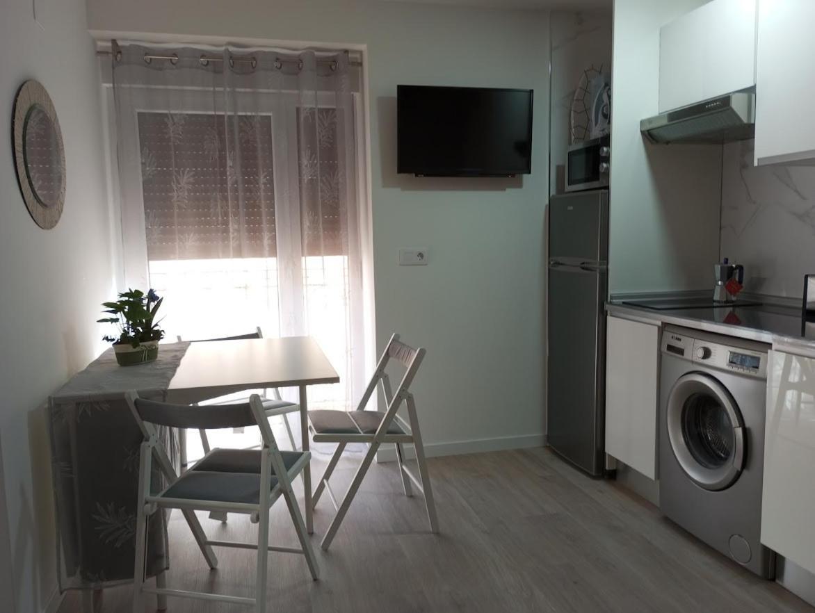 Apartamentos "El Balconico" Arguedas Luaran gambar