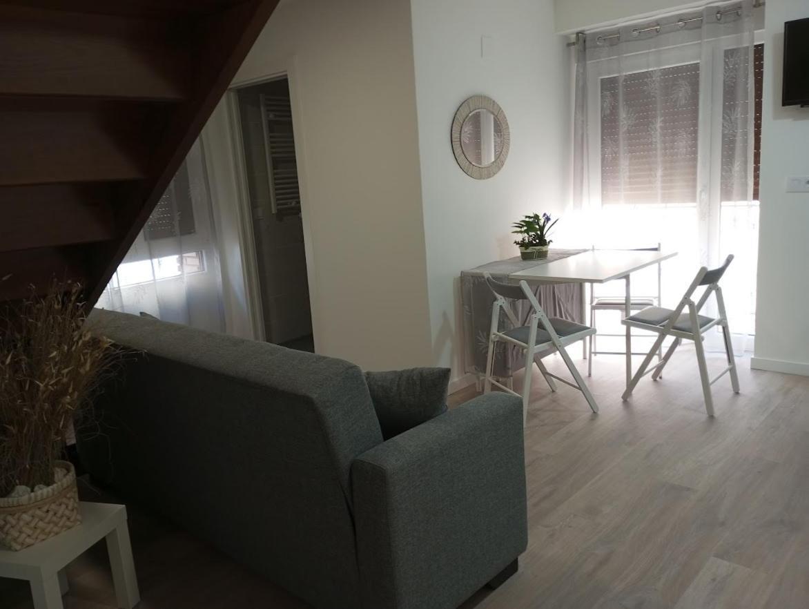 Apartamentos "El Balconico" Arguedas Luaran gambar