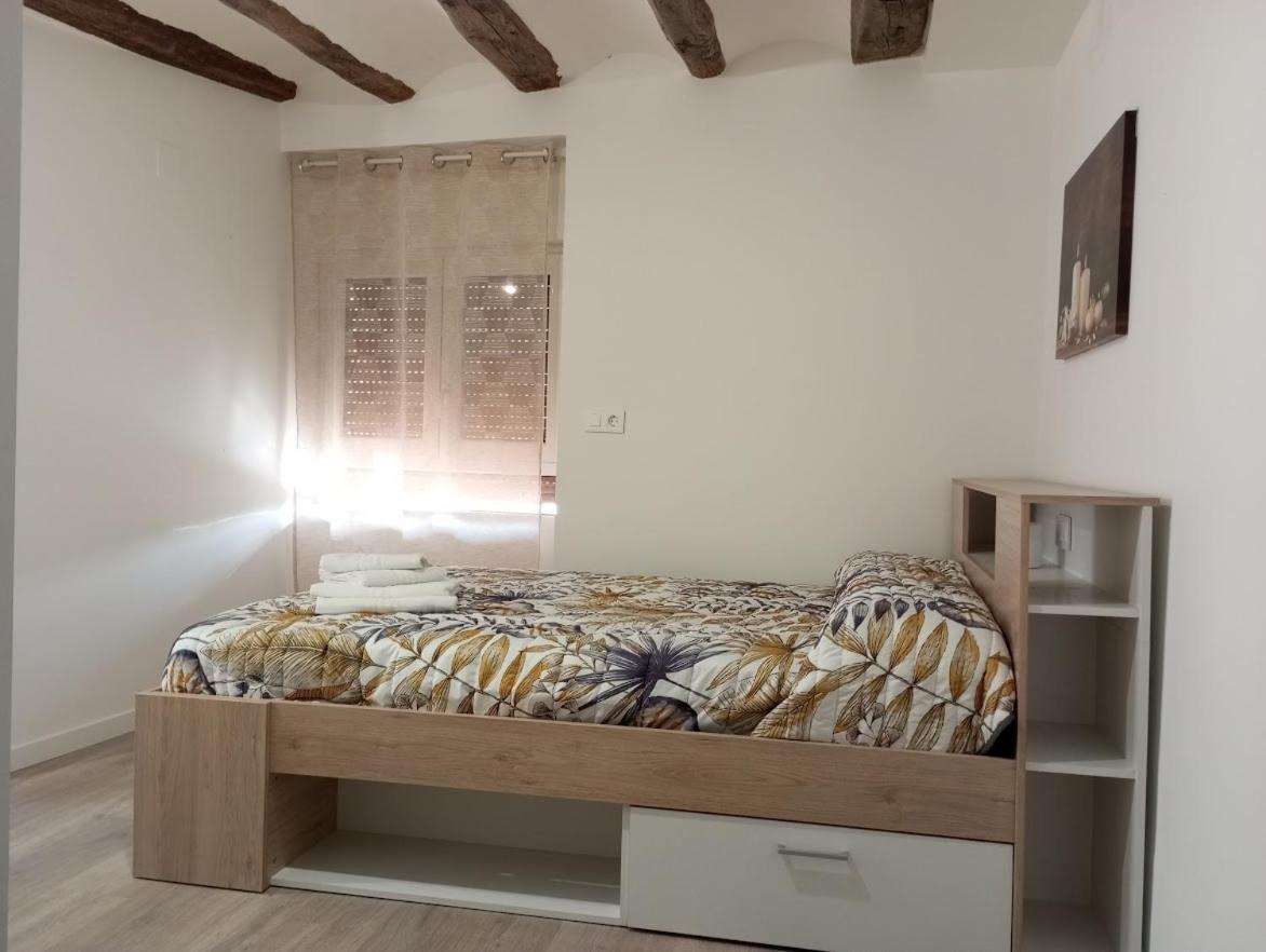 Apartamentos "El Balconico" Arguedas Luaran gambar