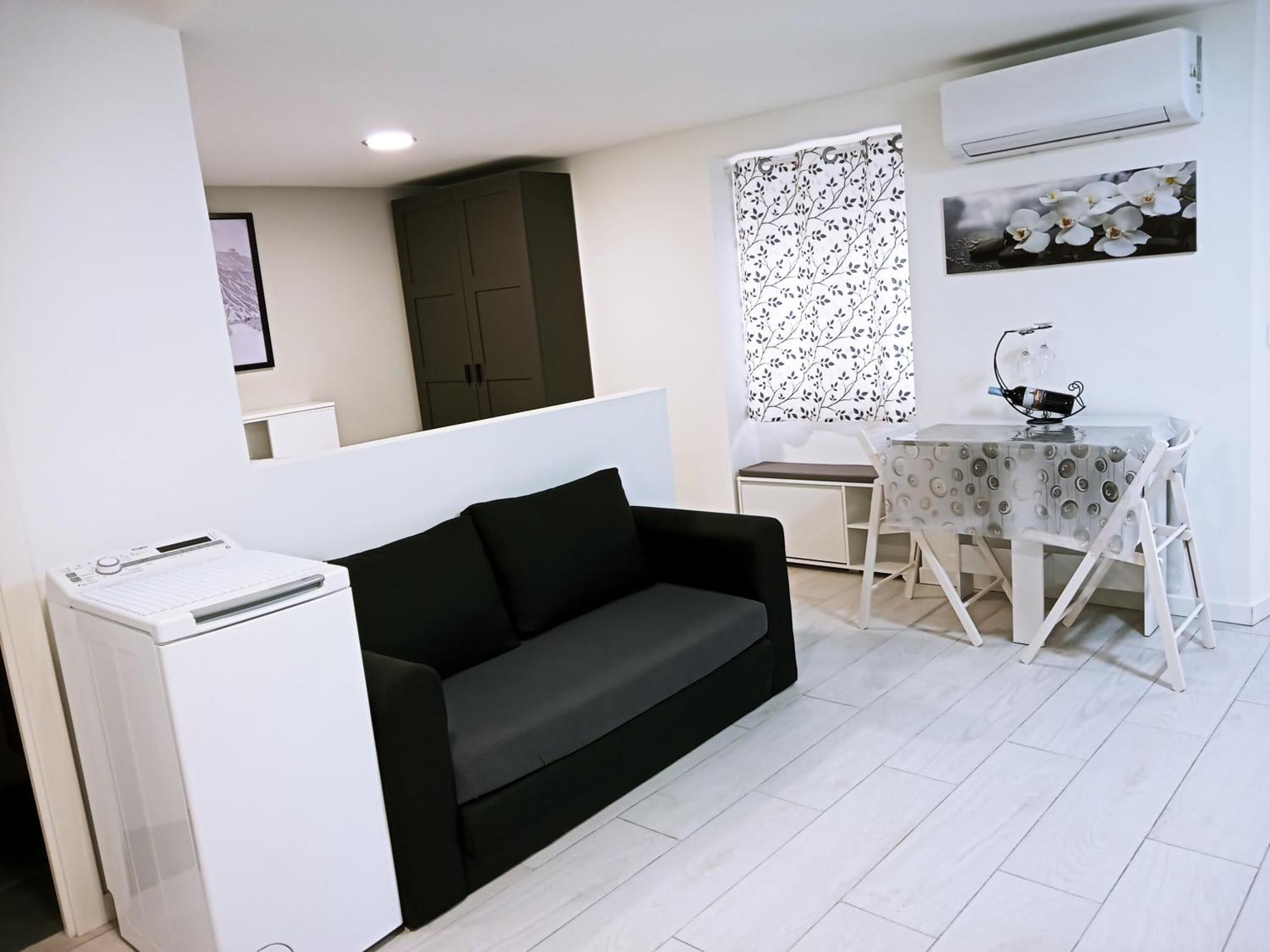 Apartamentos "El Balconico" Arguedas Luaran gambar