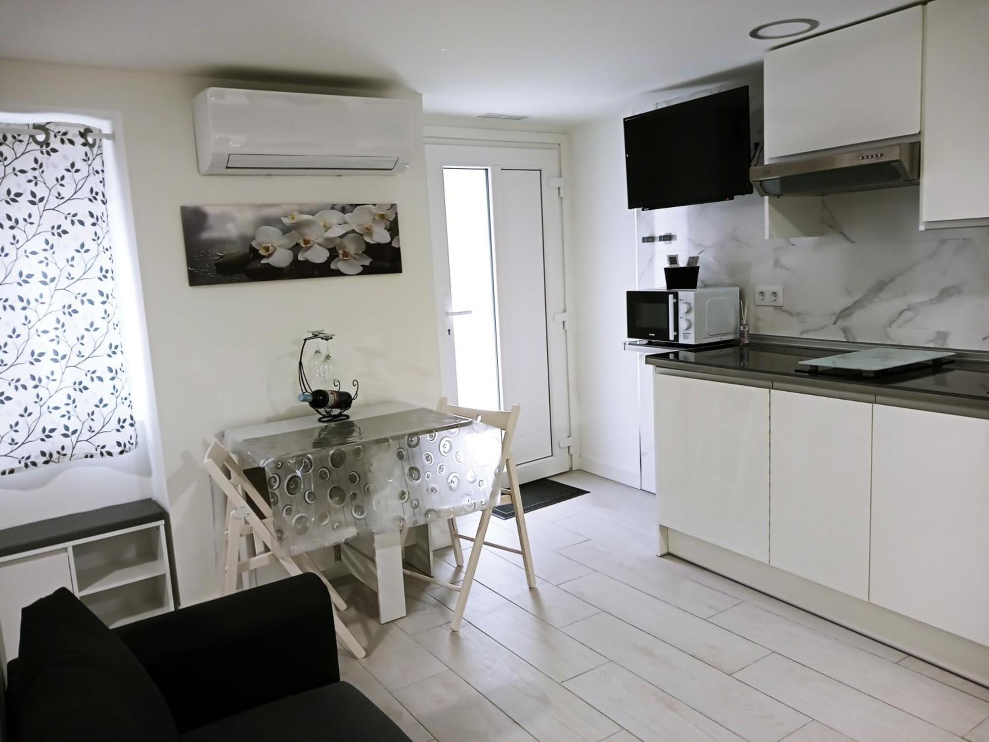 Apartamentos "El Balconico" Arguedas Luaran gambar